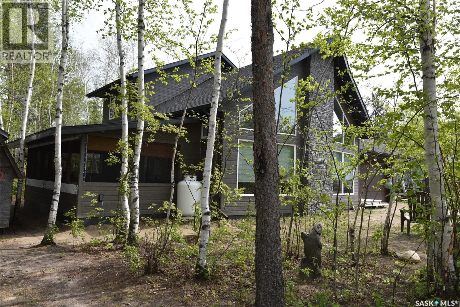 213 Birch AVENUE — photo 3