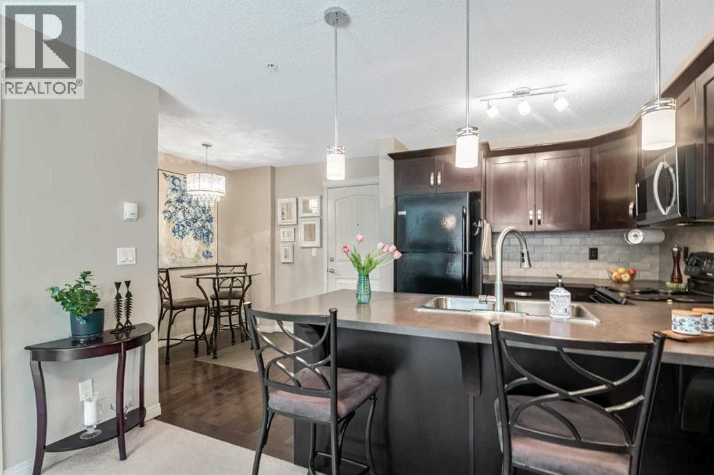 1313, 130 Panatella Street NW — photo 3