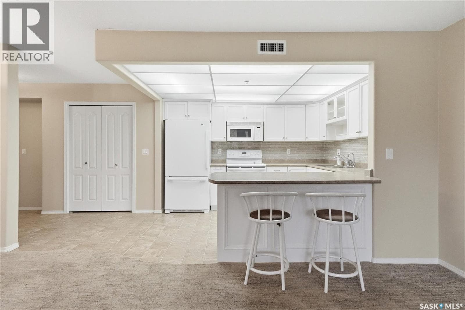 304 1622A Acadia DRIVE — photo 5