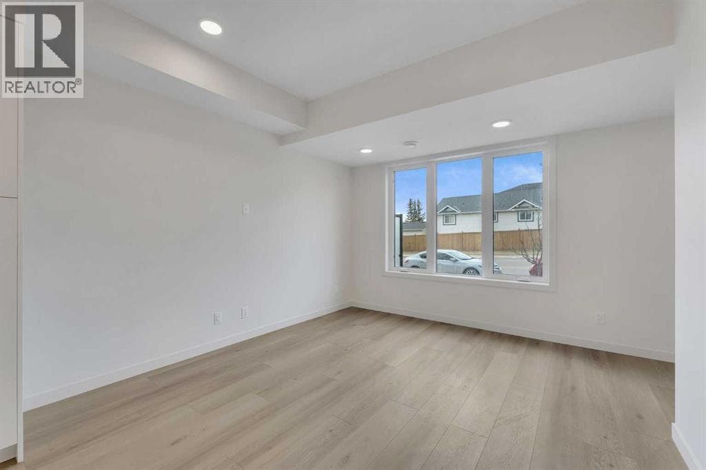 1000B, 826 Arbour Lake Road NW — photo 3