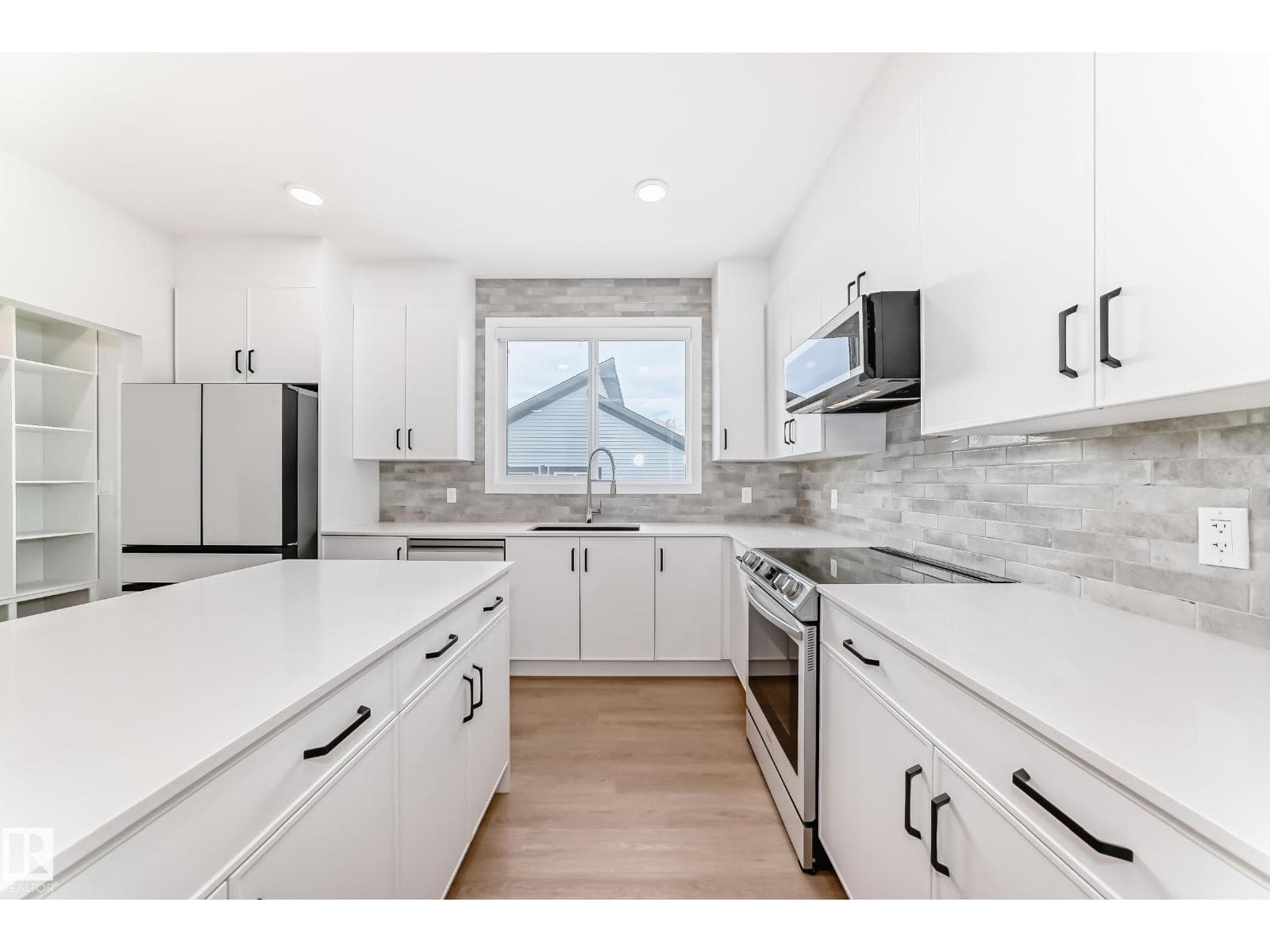 2332 159 ST SW — photo 4