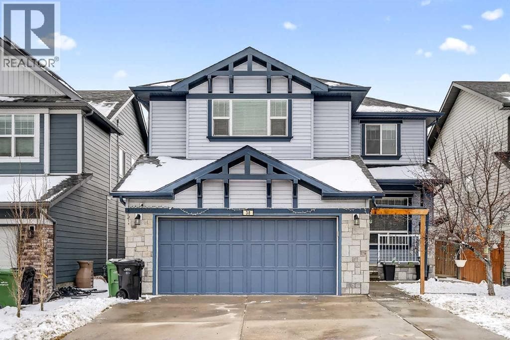 38 Silverado Skies Crescent
