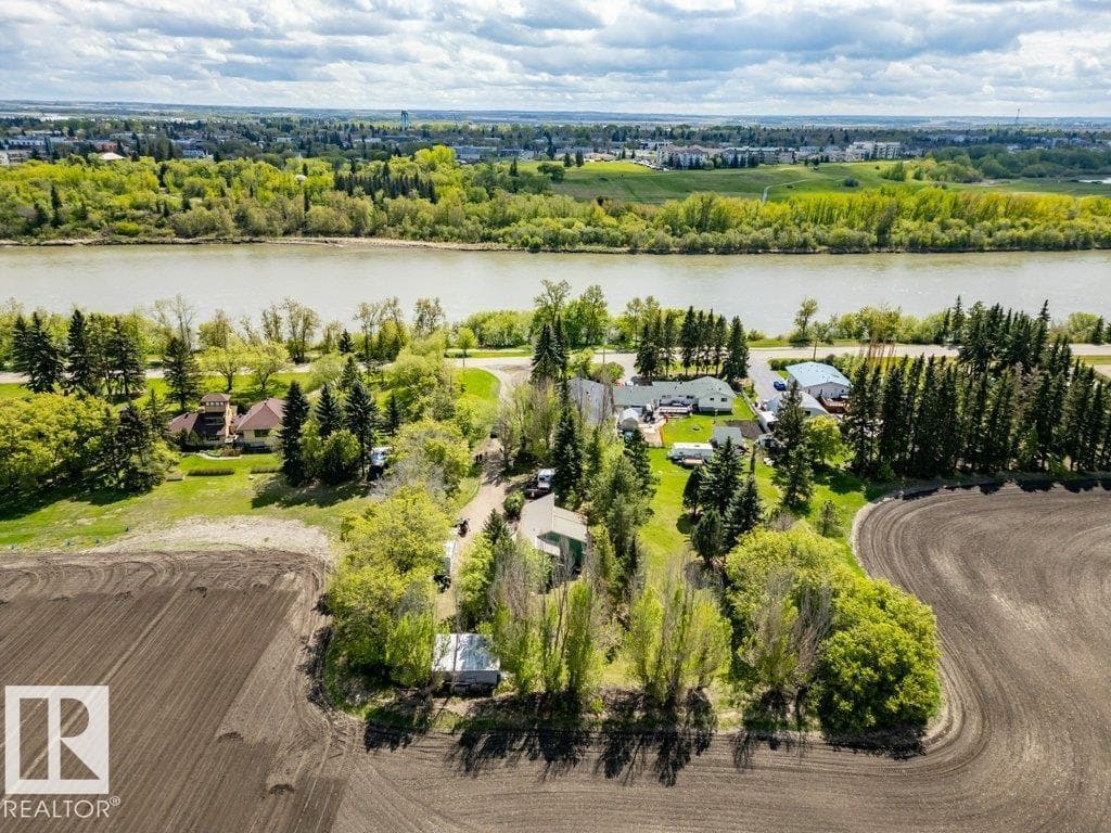 #38 55000 Lamoureux DR — photo 3