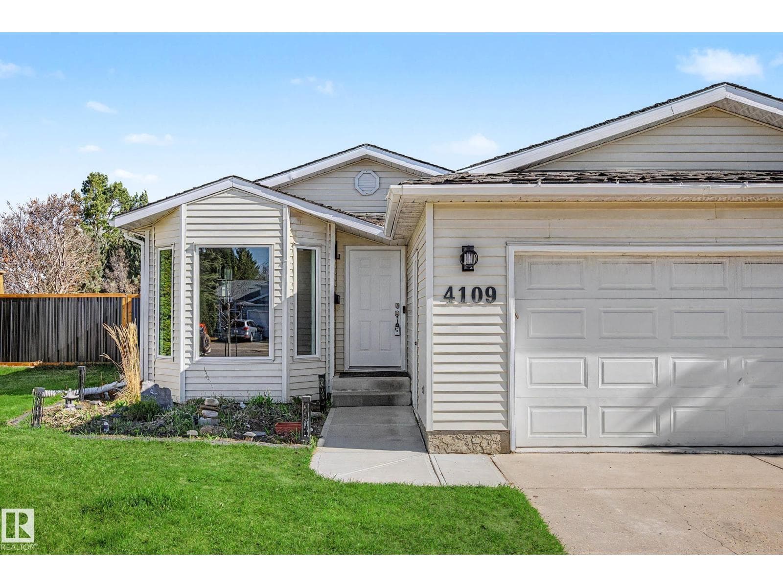4109 44 AV — photo 4