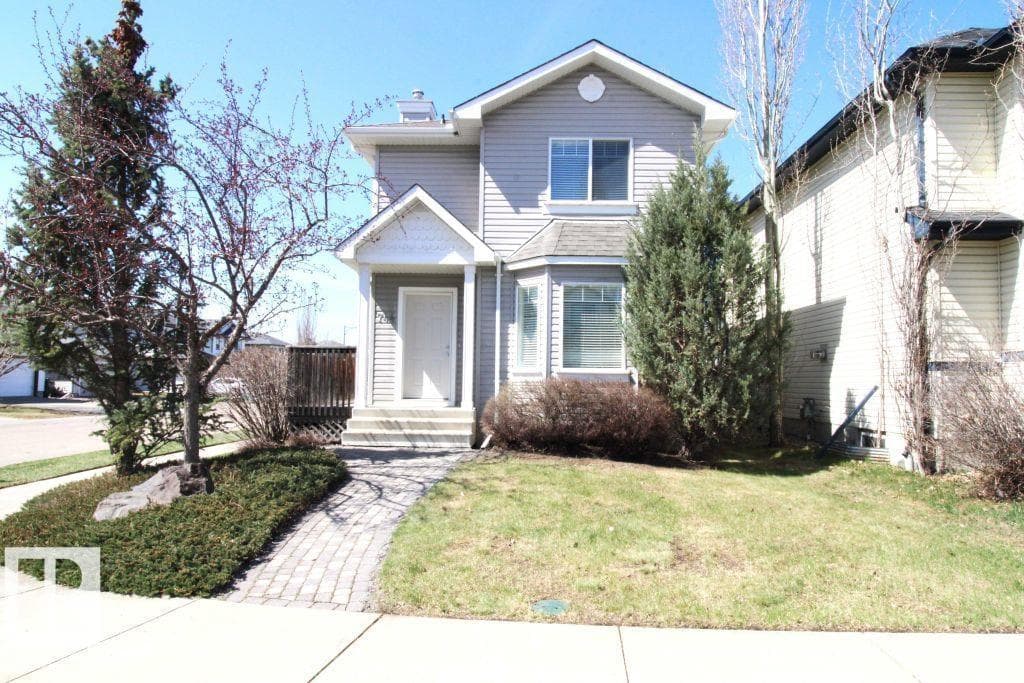 744 88 ST SW
