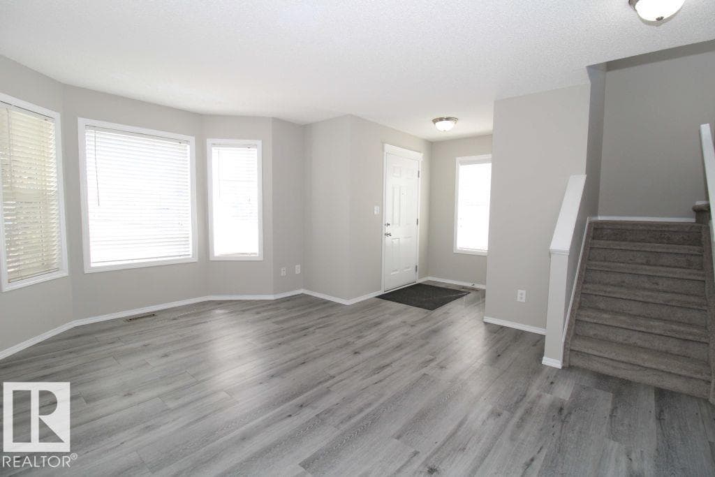 744 88 ST SW — photo 4