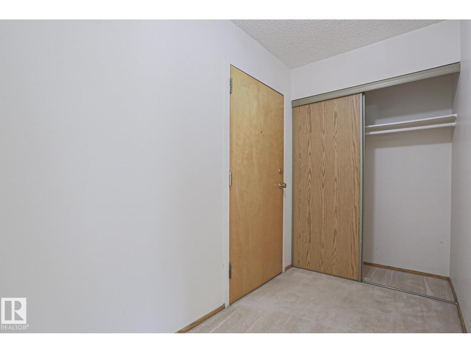 #101 60 ALPINE PL — photo 5