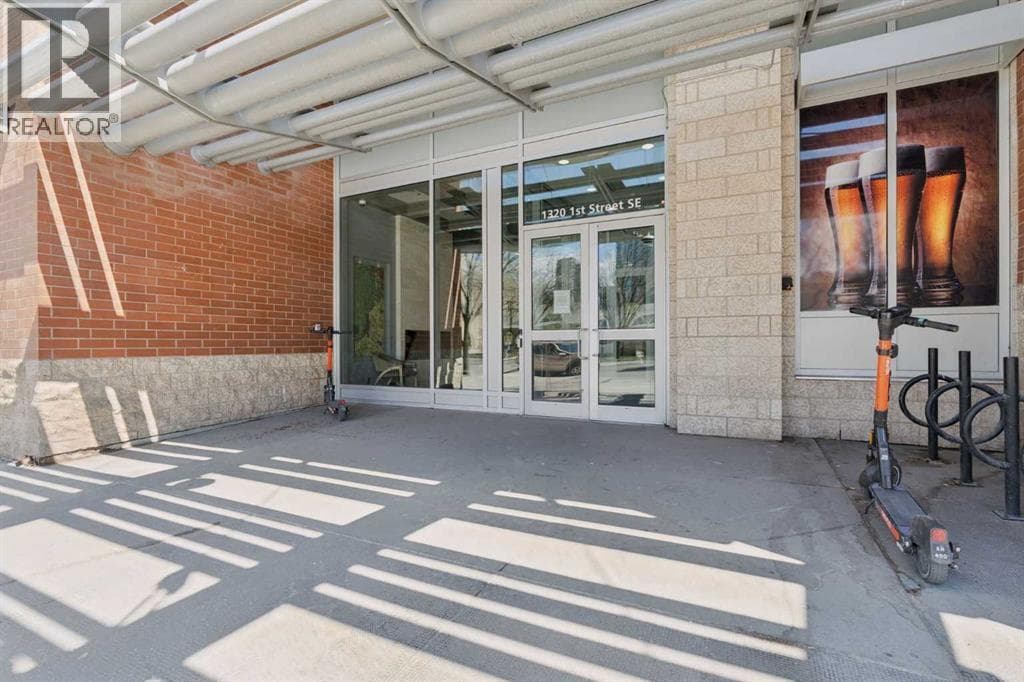 902, 1320 1 Street SE — photo 2