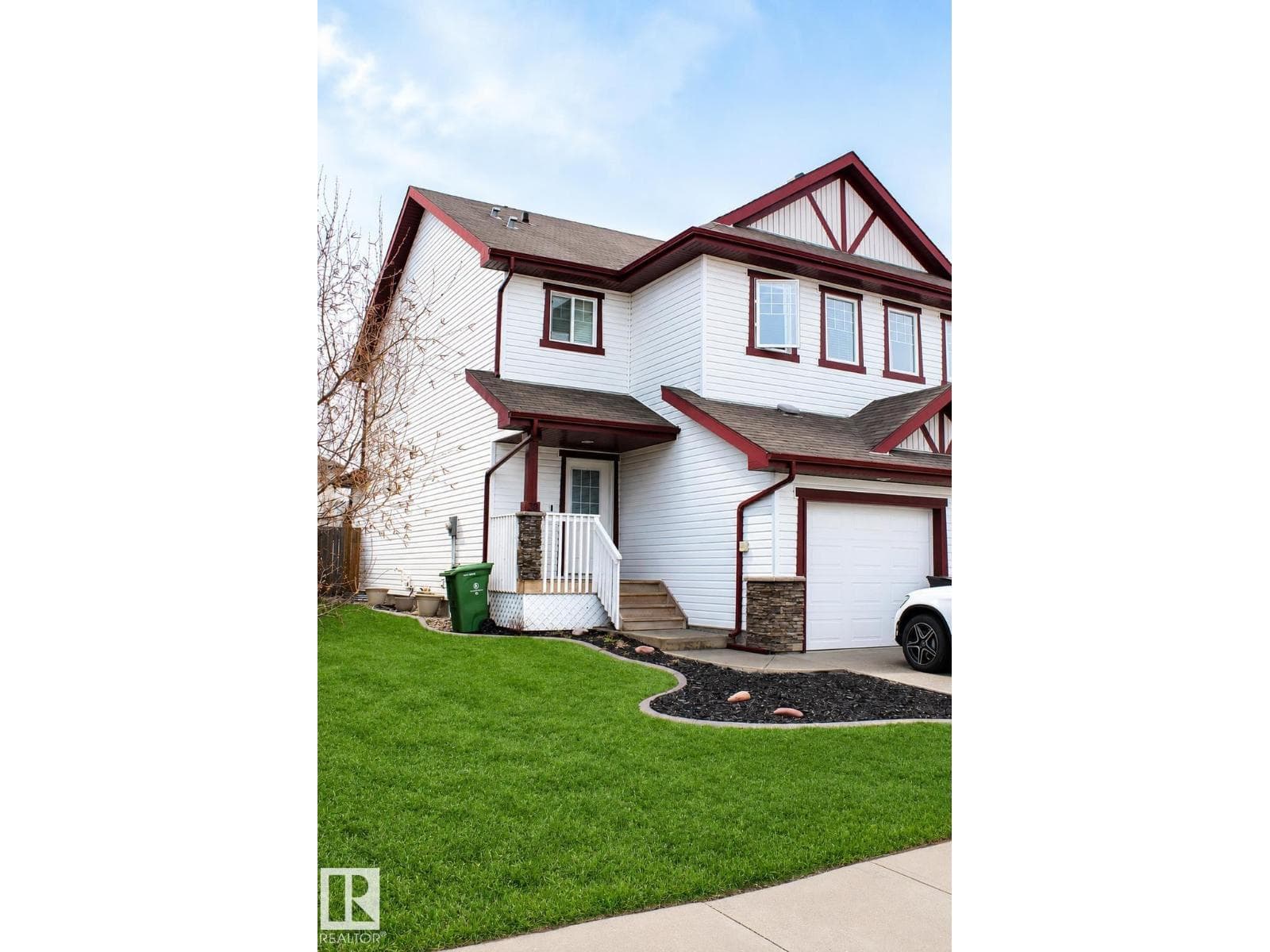 39 CARAGANA WY
