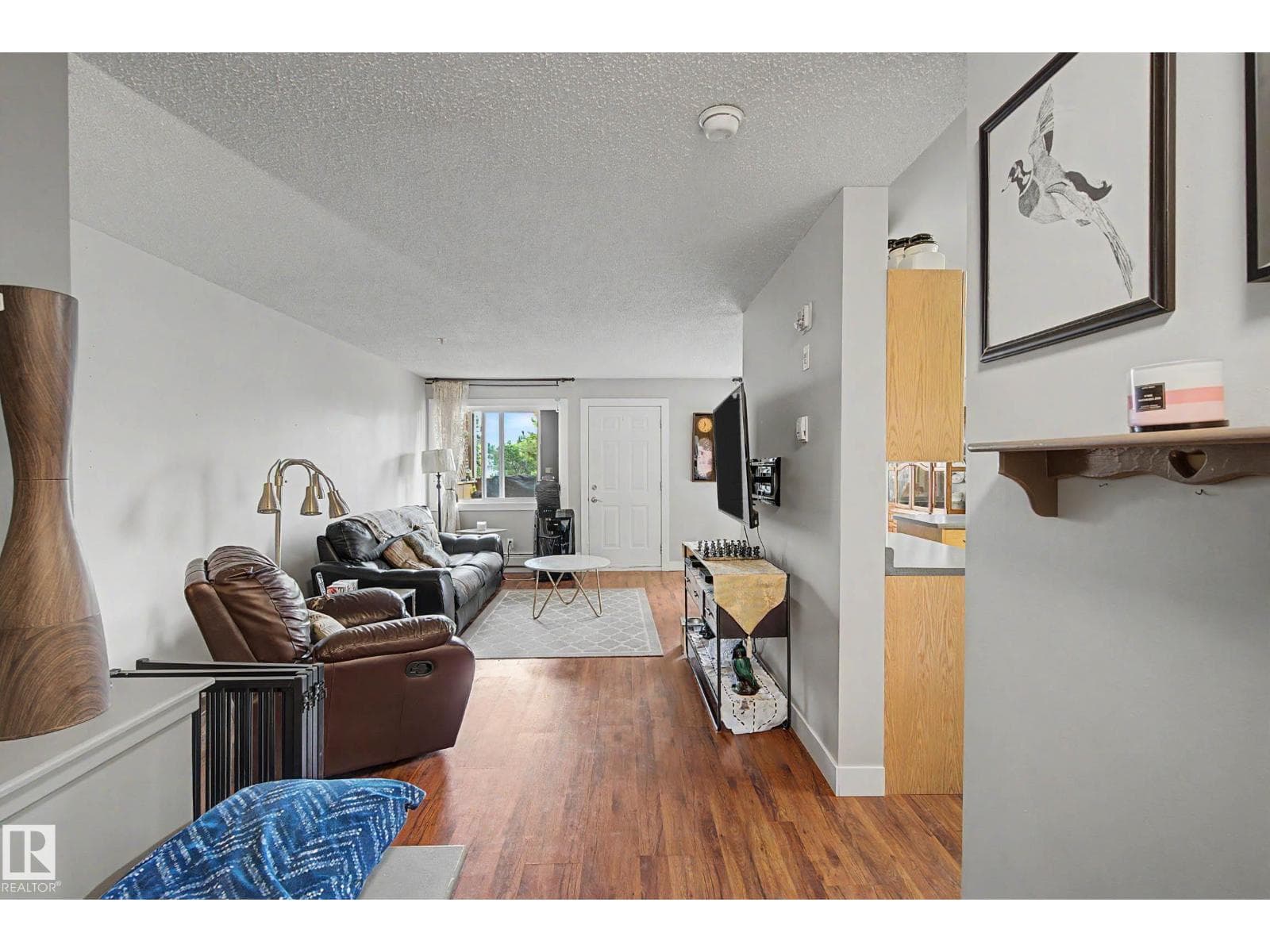 #103 105 MCKENNEY AV — photo 4
