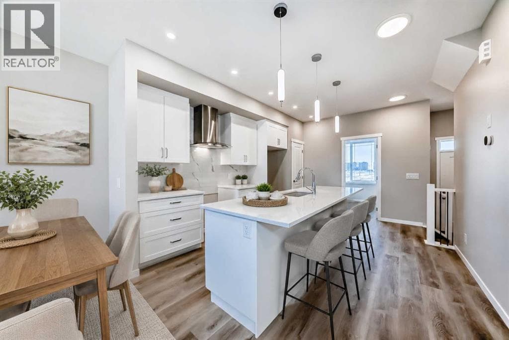 1308 Mahogany Boulevard SE — photo 2