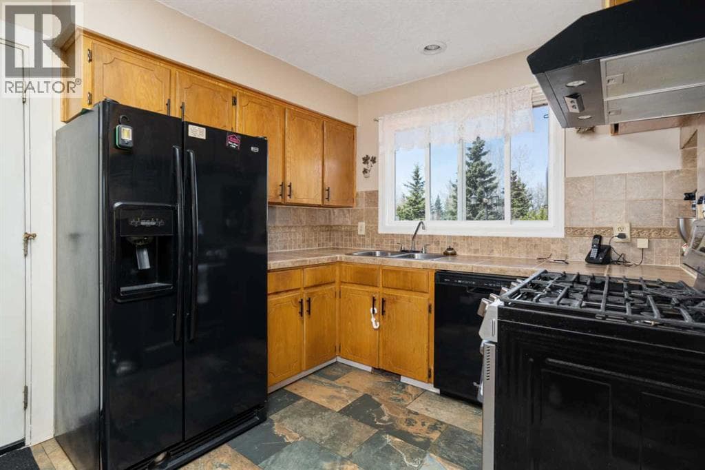 22321 TWP RD 414 — photo 3