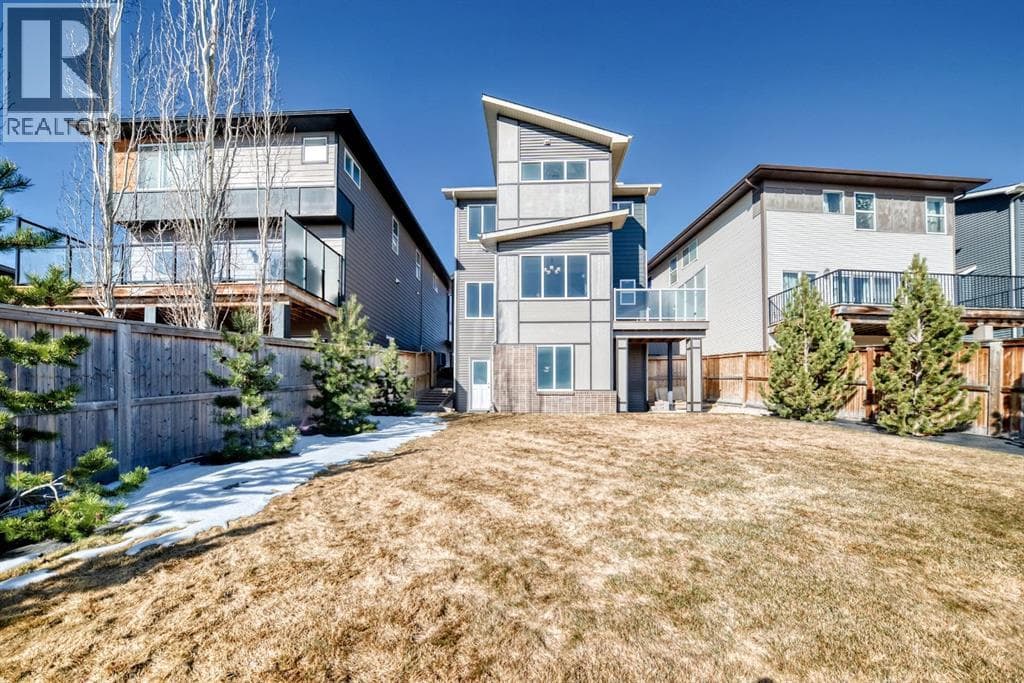 20 Walden Green SE — photo 4