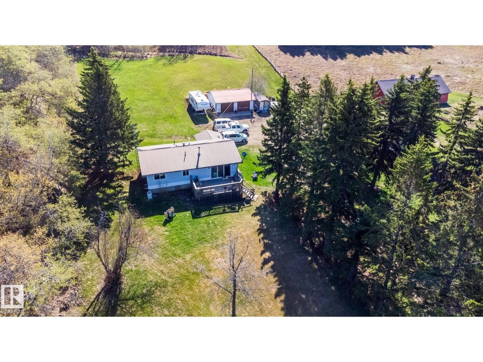 58309 RGE ROAD 244 — photo 3