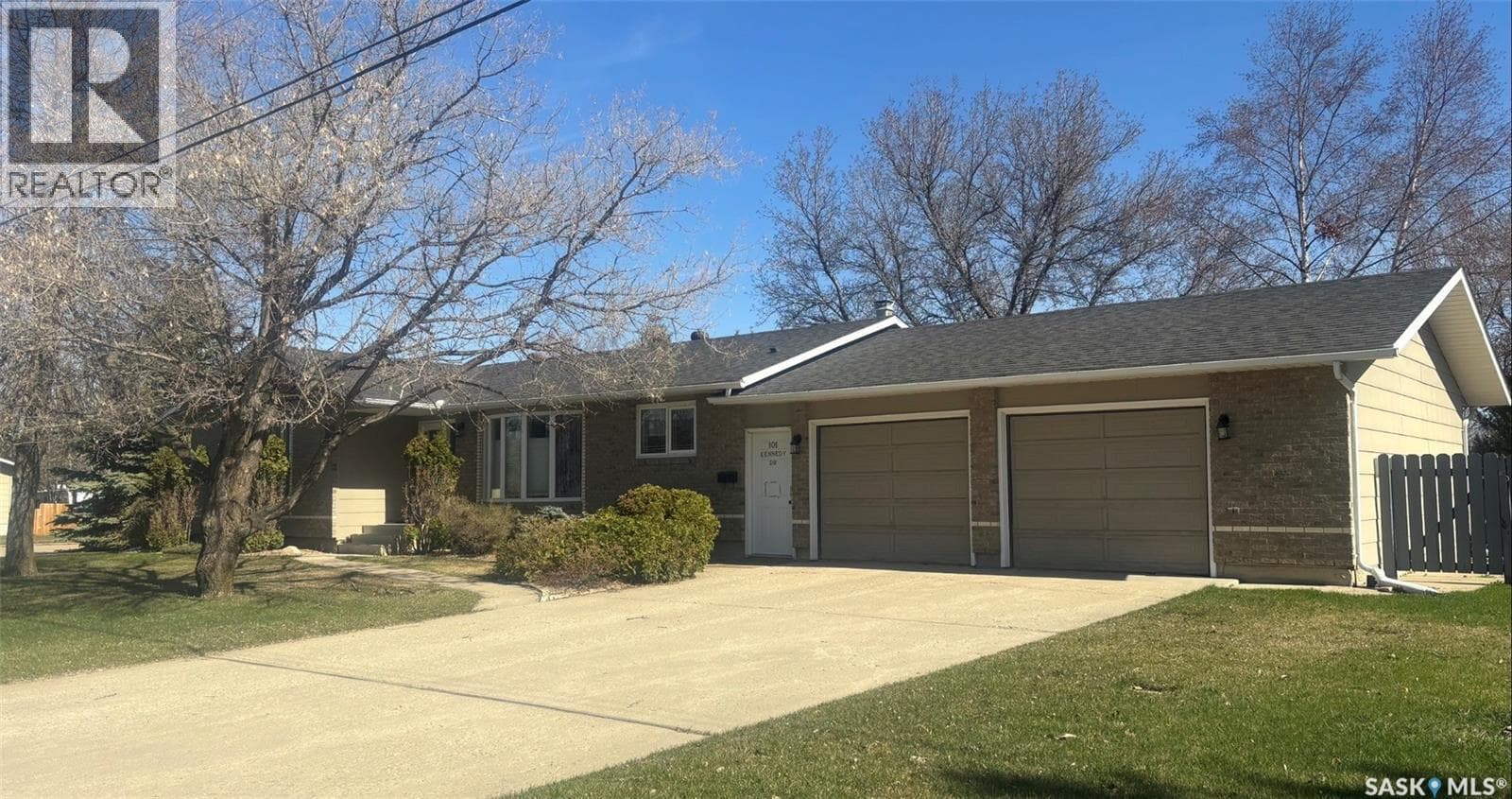 101 Kennedy DRIVE — photo 3
