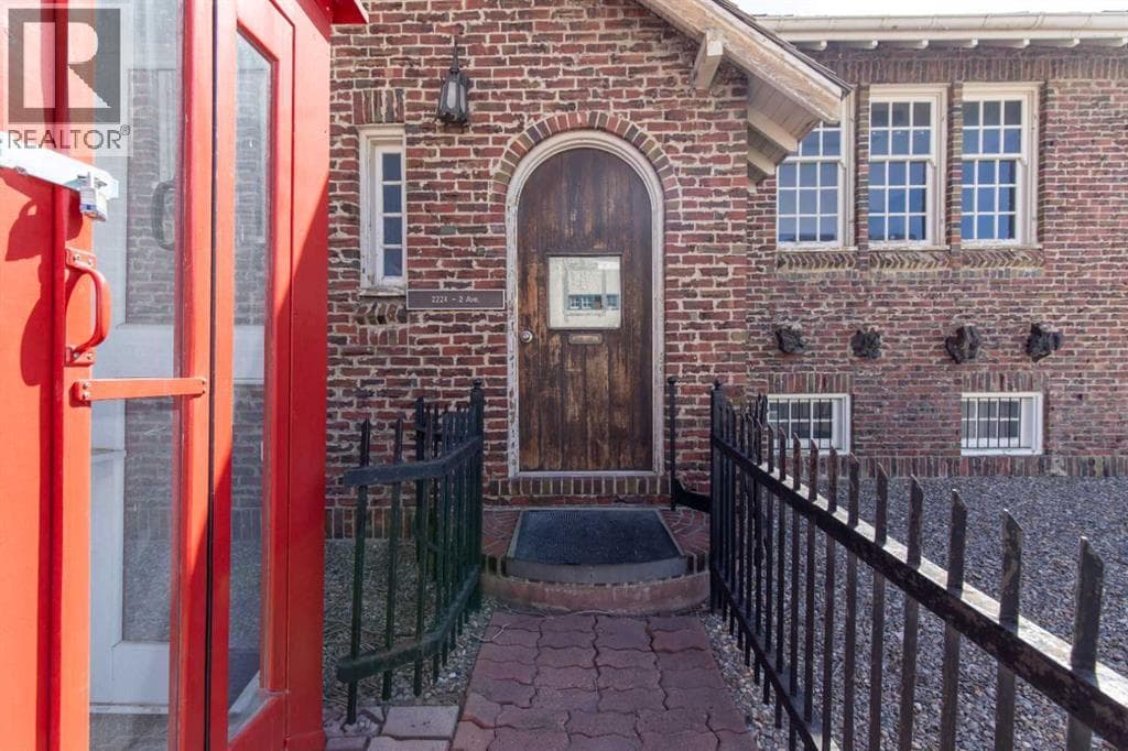 2224 2 Avenue — photo 3
