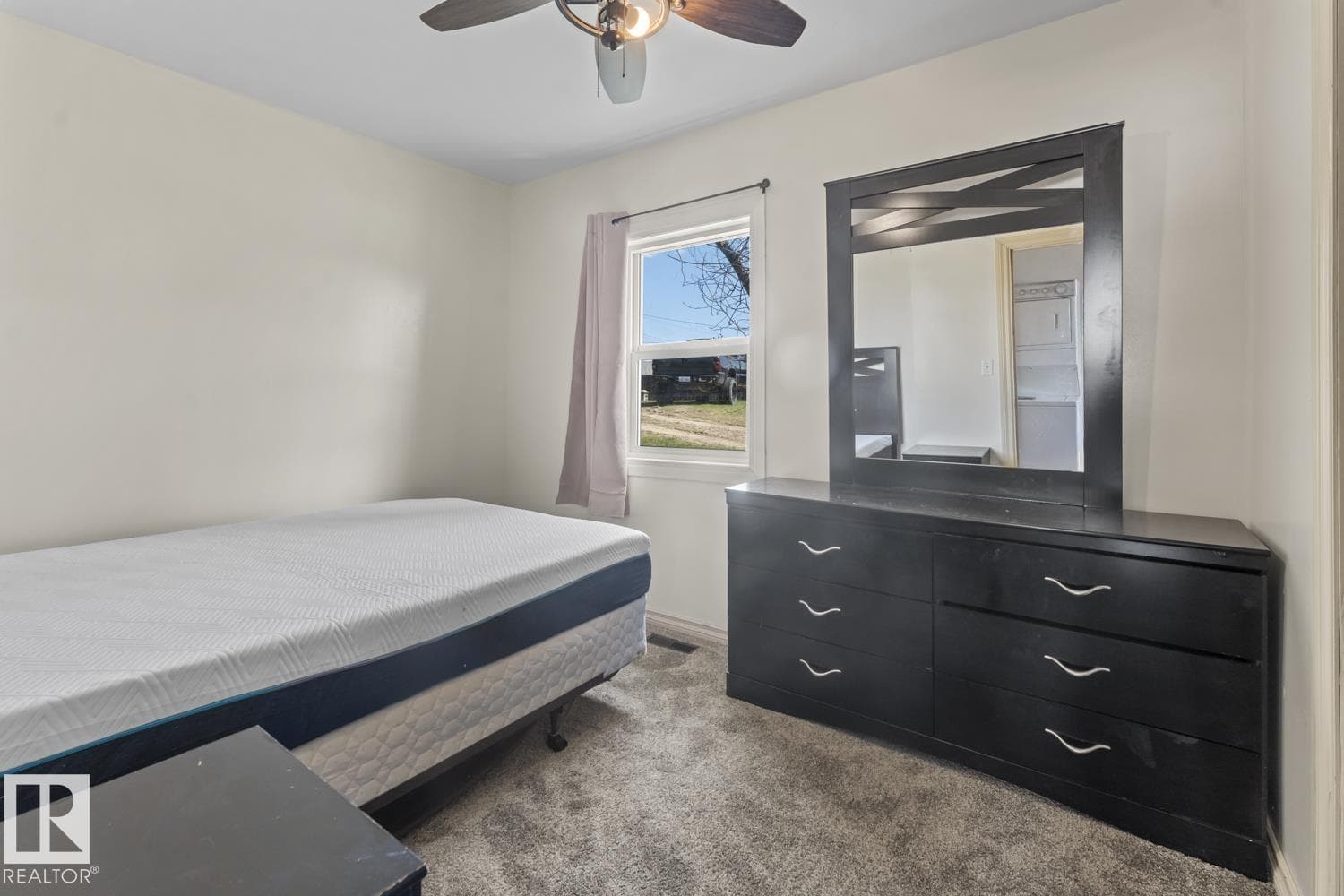 818 11 AV — photo 3