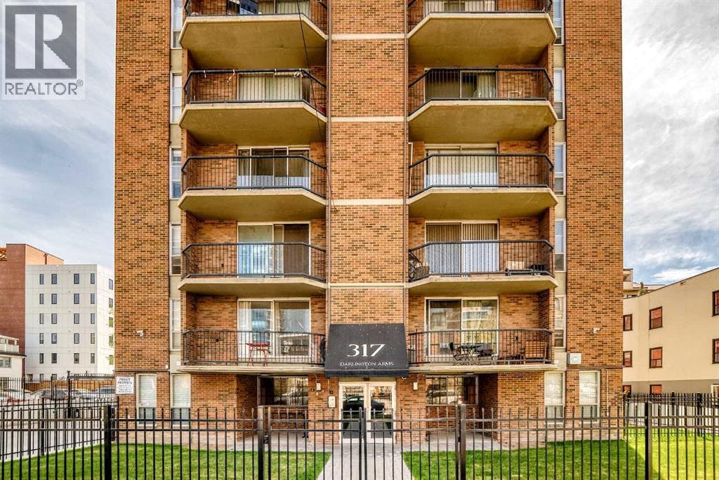 304, 317 14 Avenue SW — photo 2