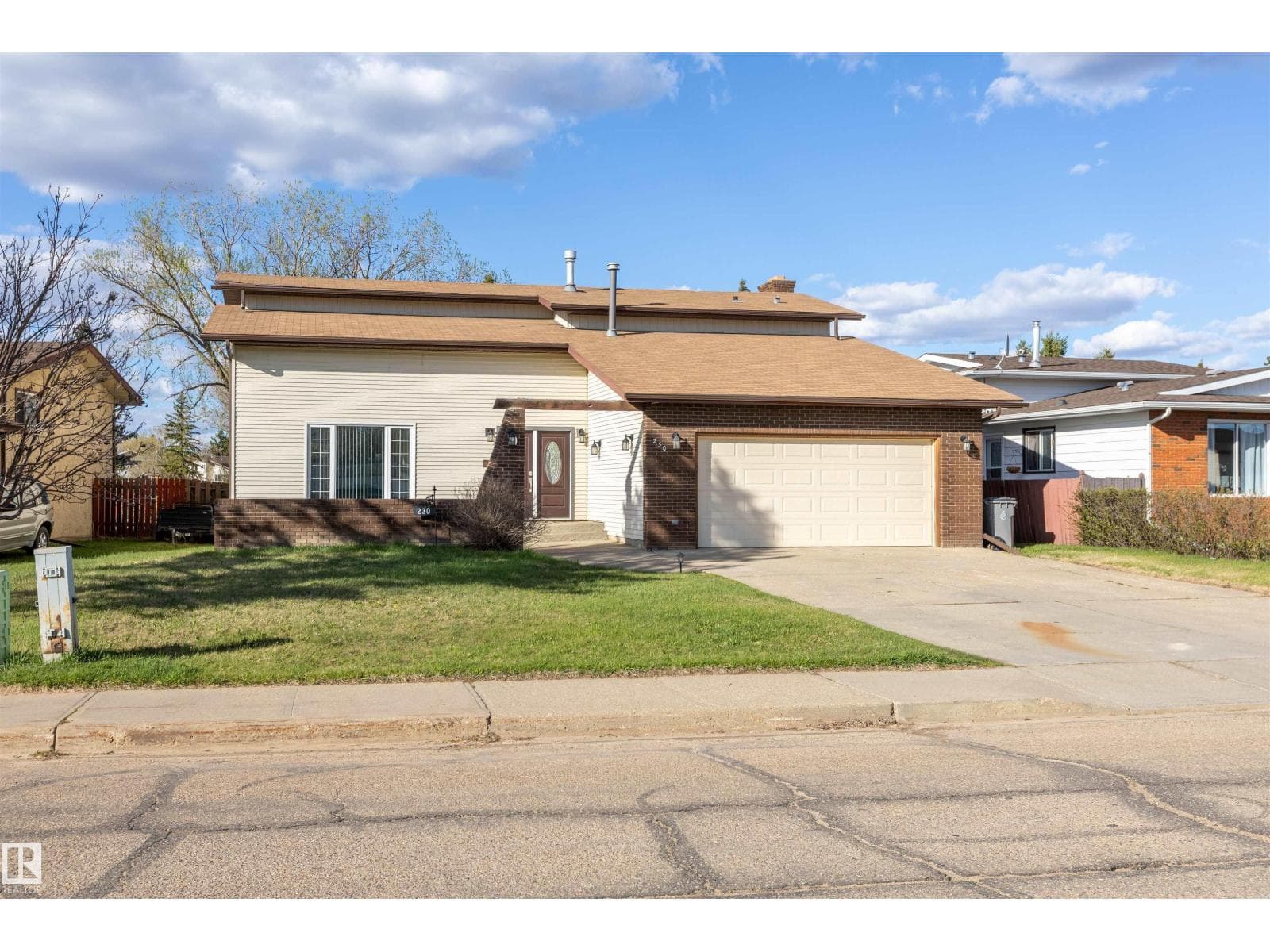 230 GRANDIN DR