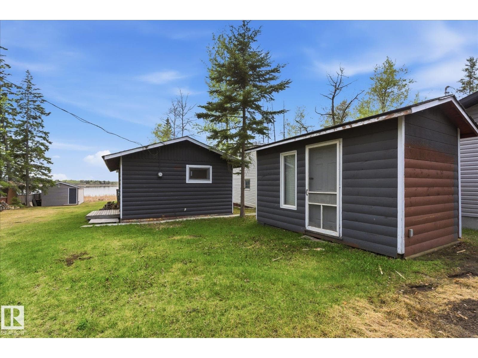 299 Lakeshore Drive — photo 4