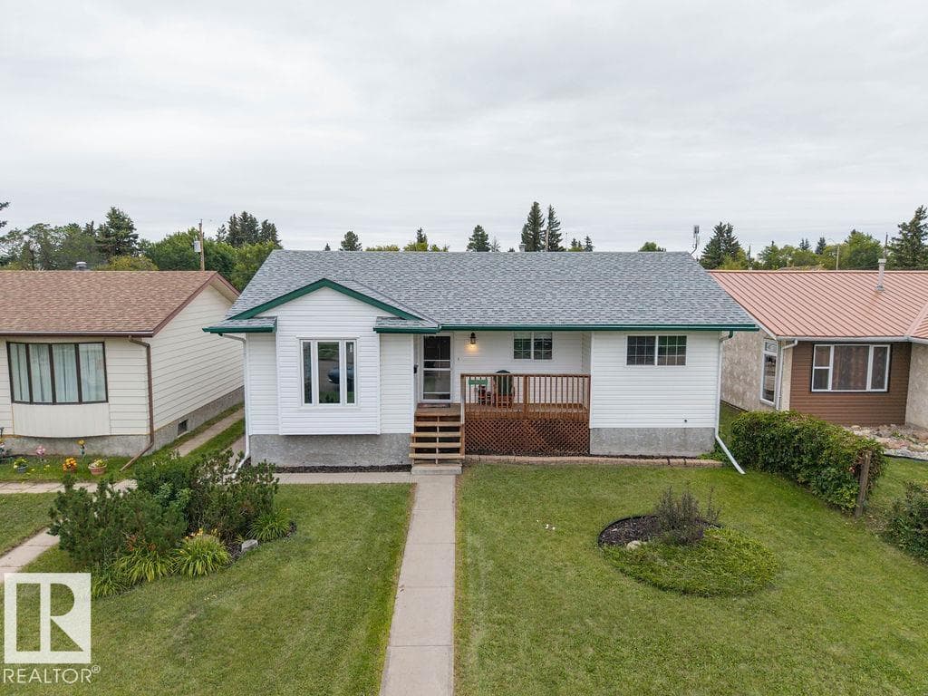 5026 53 Ave