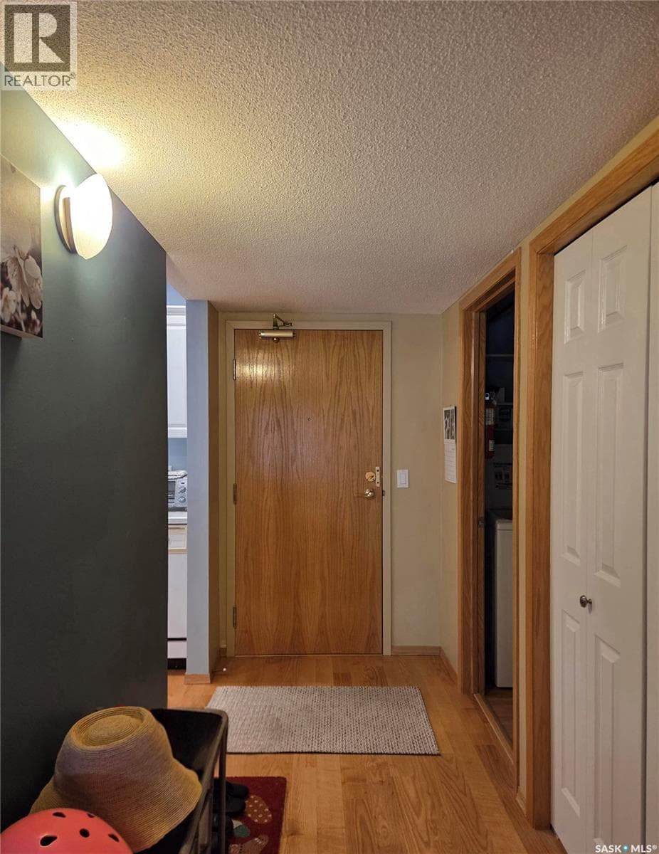 205 2244 SMITH STREET — photo 5