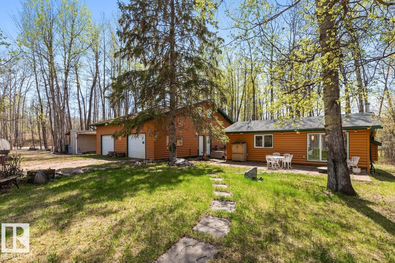1 POPLAR AV