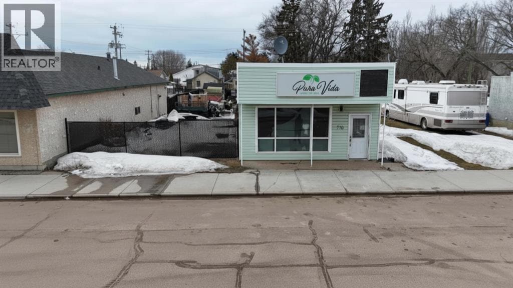 710 1 Street — photo 2
