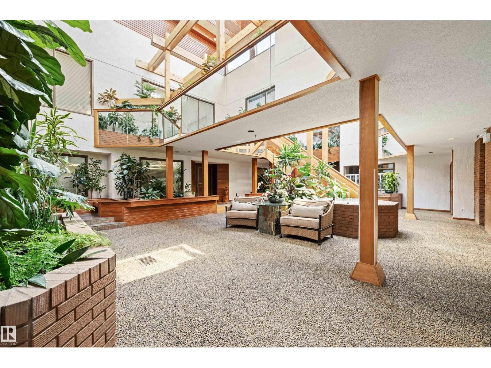 #1 14824 45 AV NW — photo 3