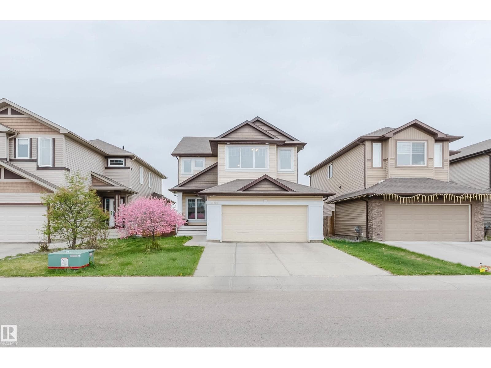 17718 5A AV SW