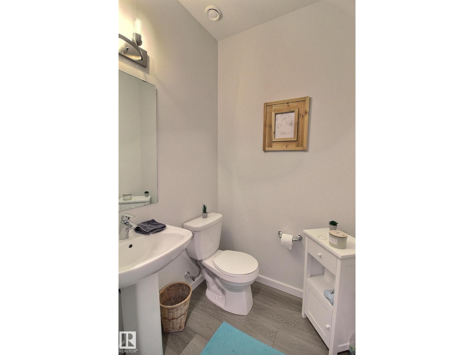 121 STILES BN — photo 3