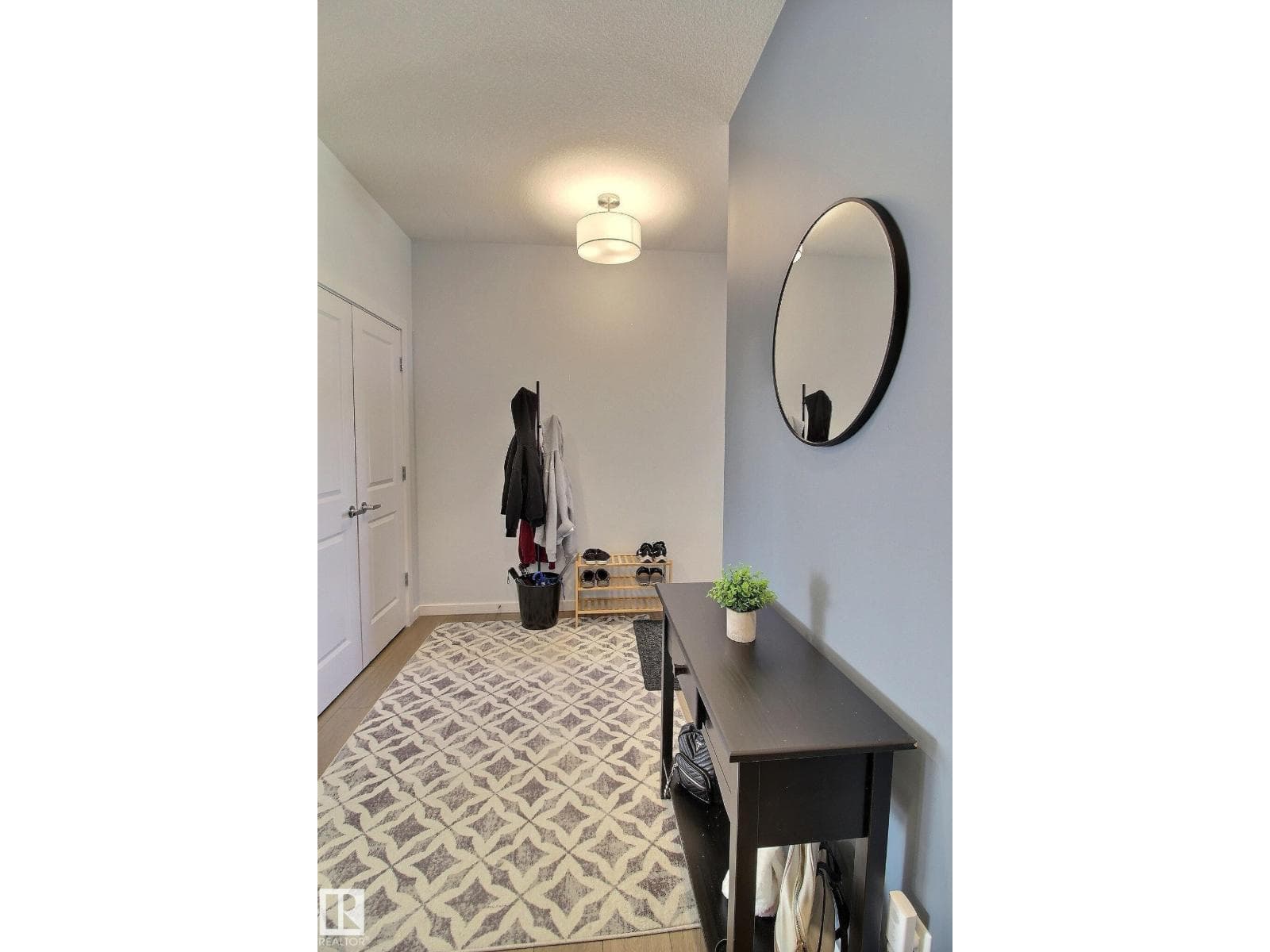 121 STILES BN — photo 4