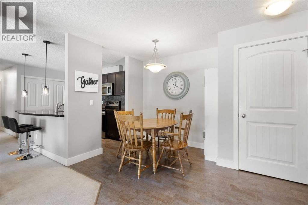 1, 108 Village Heights SW — photo 5
