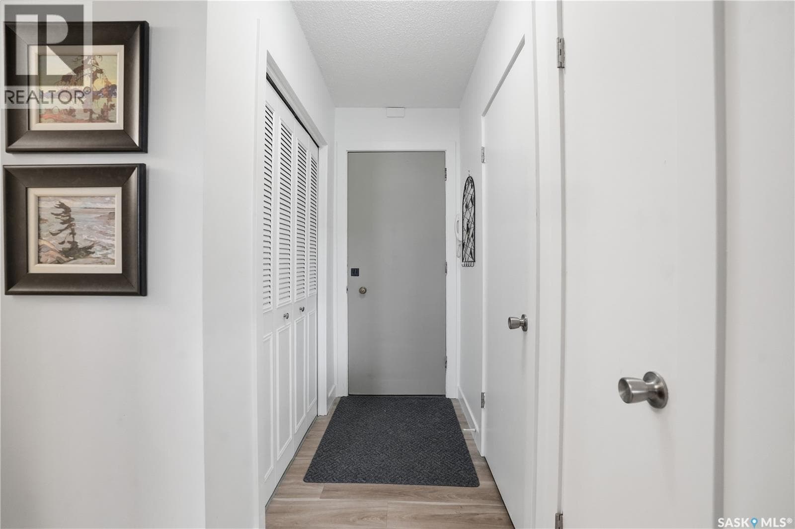 28 42 Spence STREET — photo 4