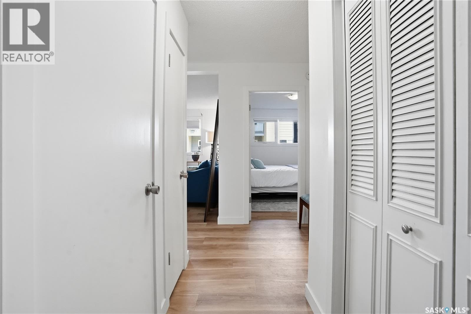 28 42 Spence STREET — photo 5