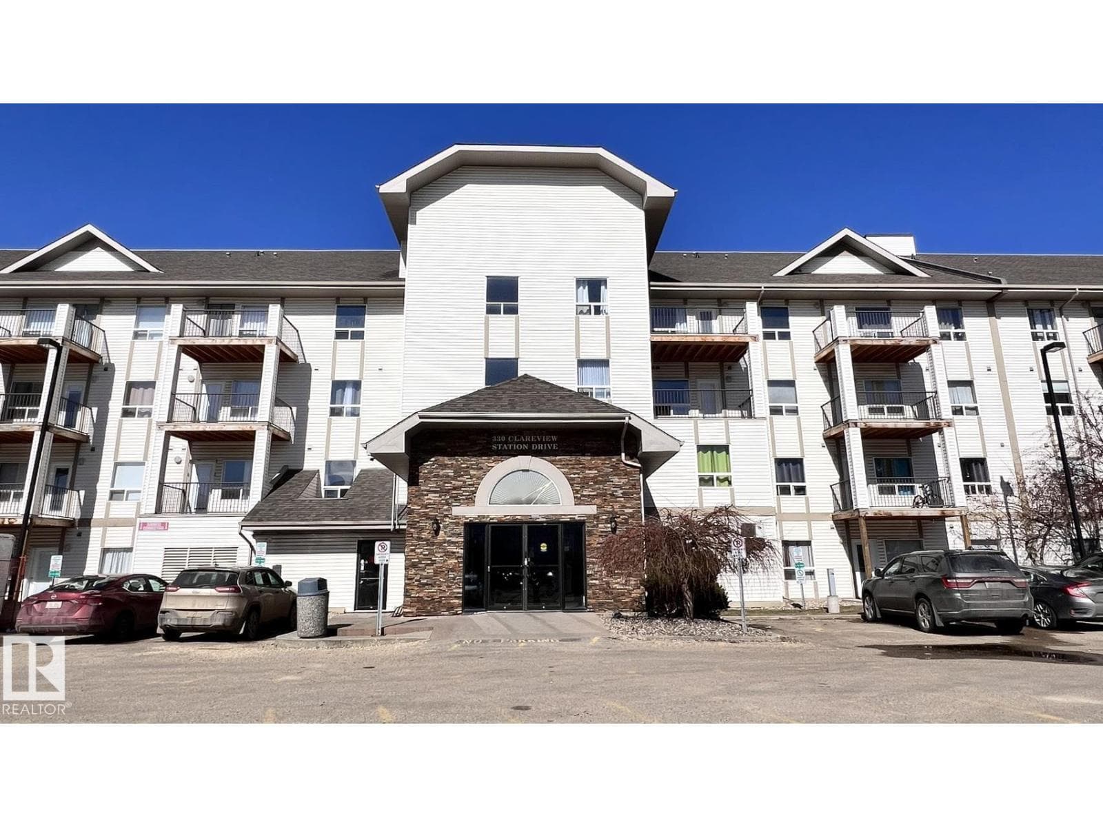 #1318 330 CLAREVIEW STATION DR NW NW
