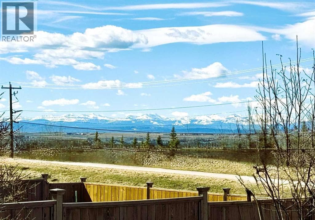 13 Tuscany Ridge Mews NW