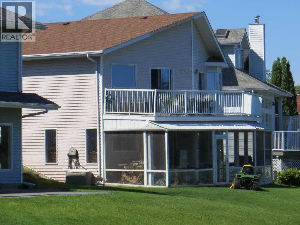 79 Lakeview Crescent — photo 2