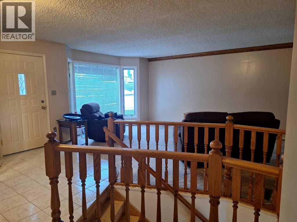 79 Lakeview Crescent — photo 5