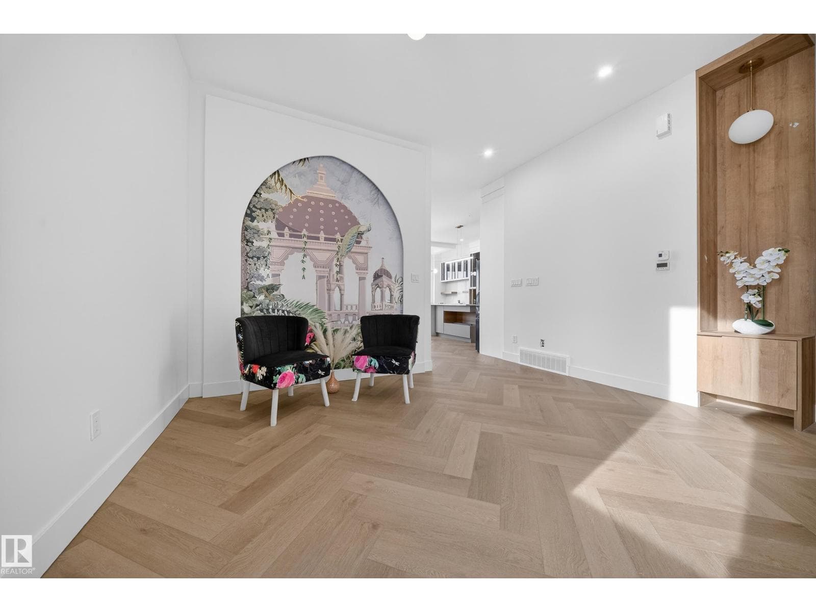 132 29 ST SW — photo 4