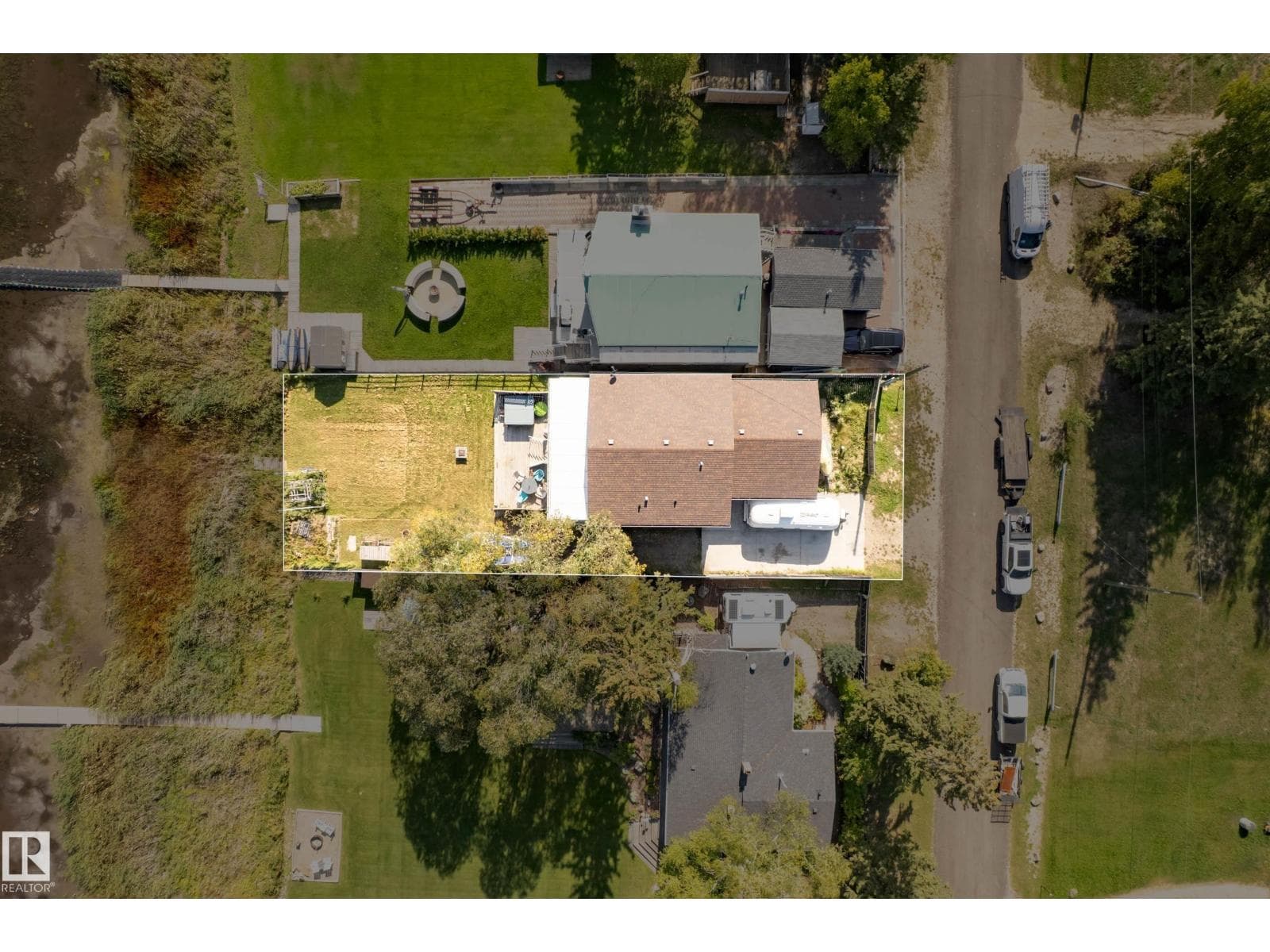 104 BAYVIEW DR — photo 5