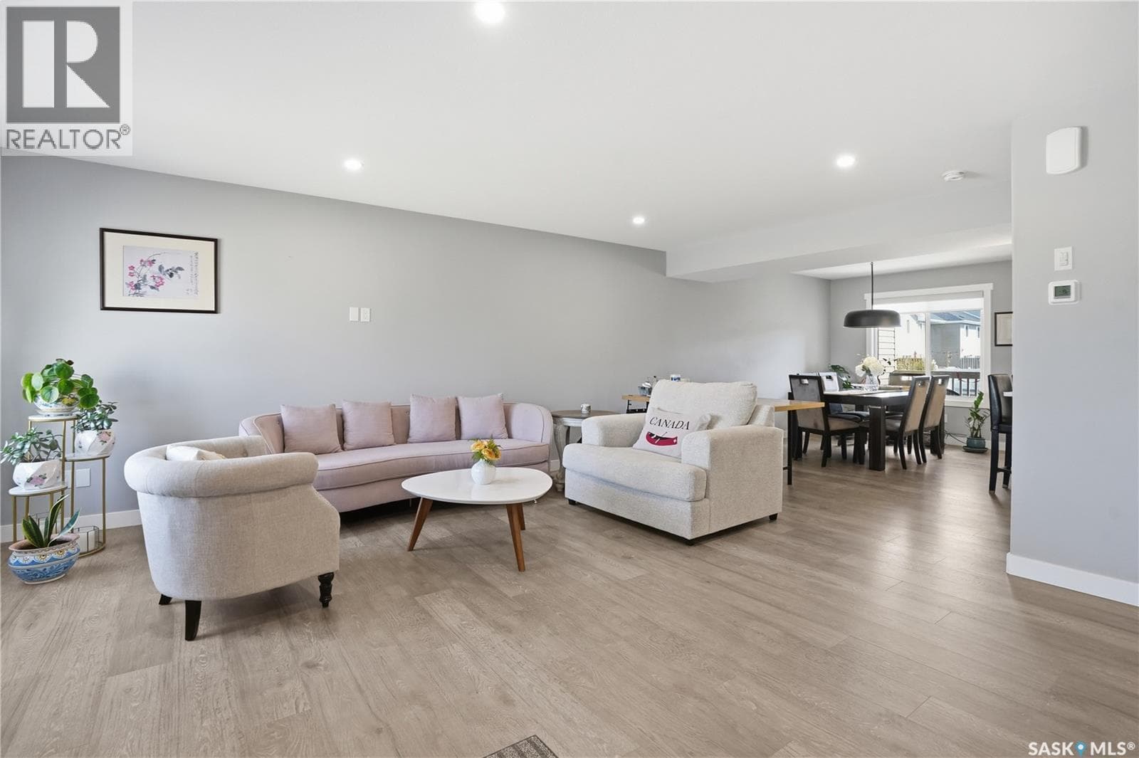 4521 E Keller AVENUE — photo 3