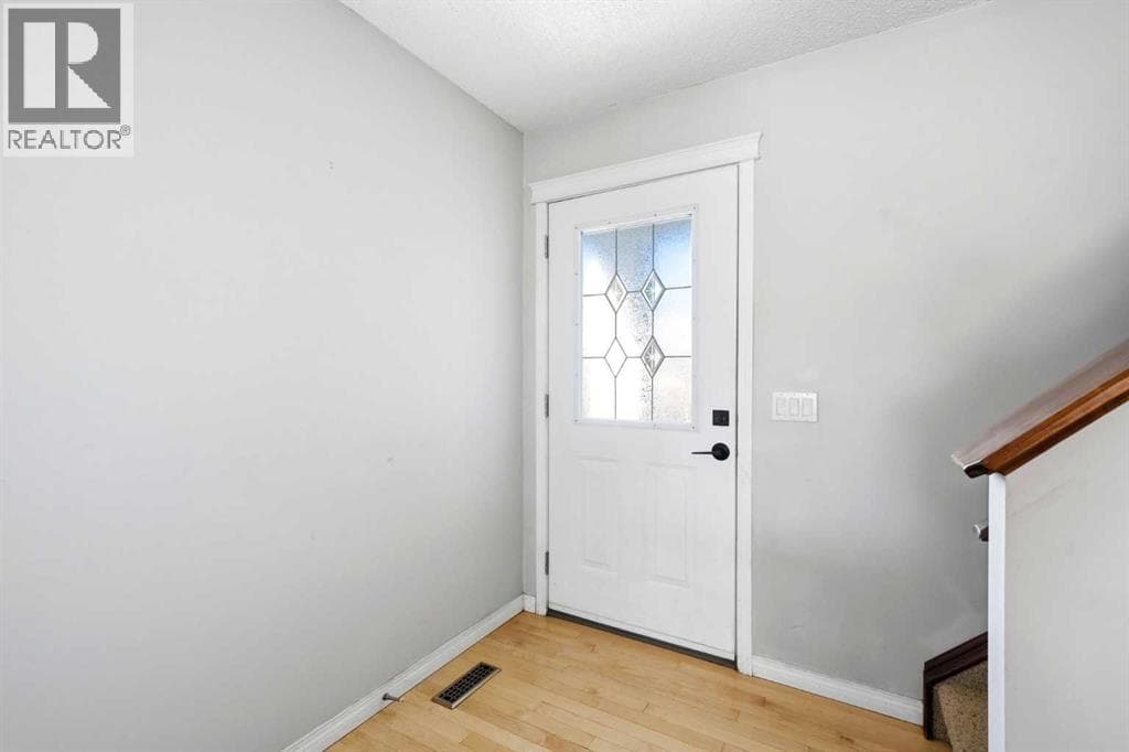 78 Cougar Plateau Way SW — photo 4