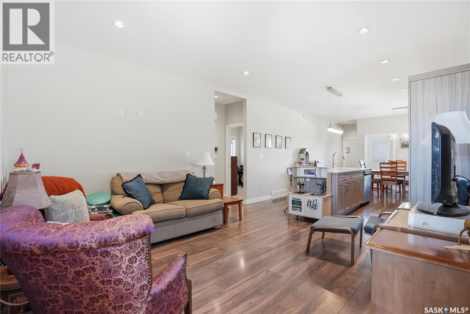 1407 Hughes DRIVE — photo 5
