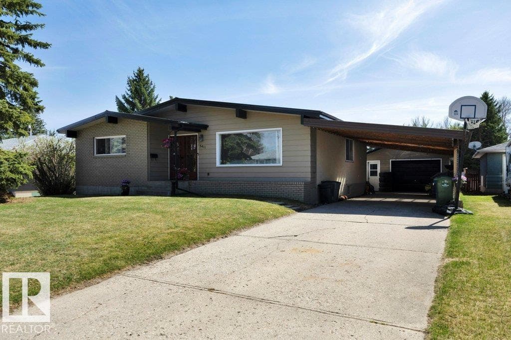 5411 44 AV — photo 2