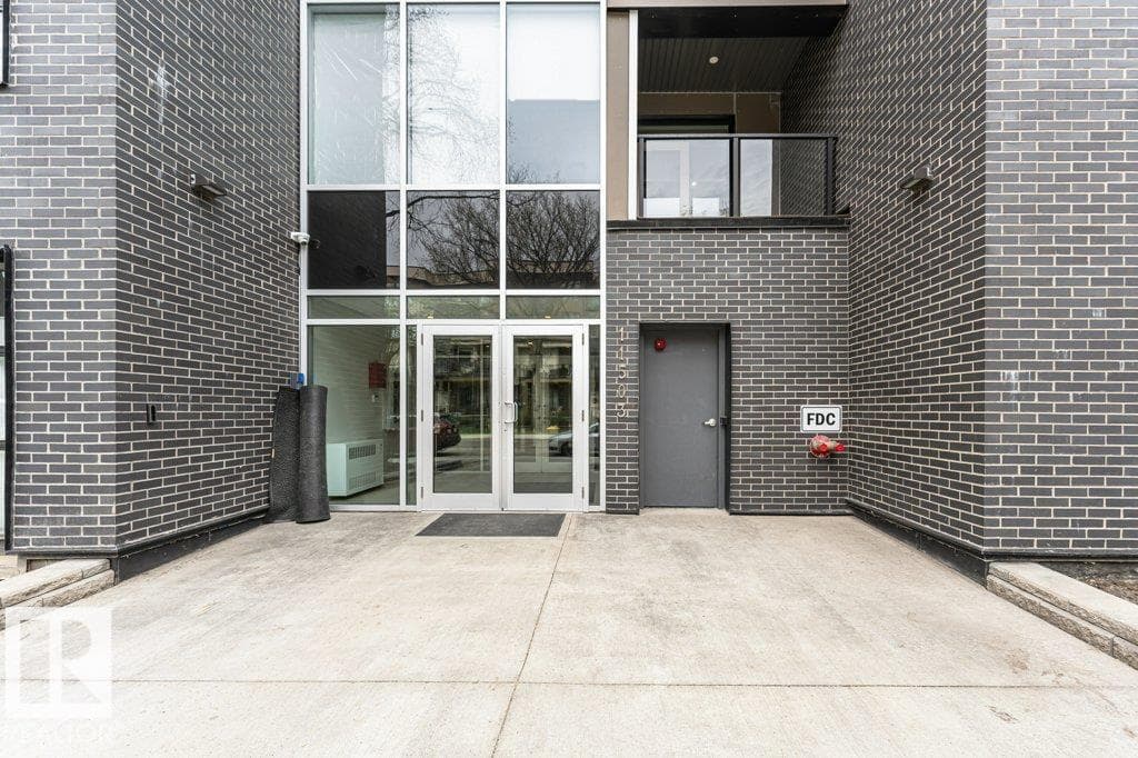 #214 11503 76 AV NW — photo 5