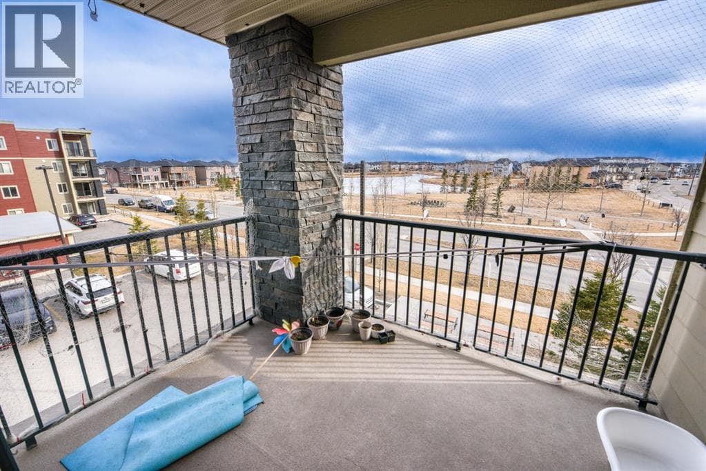 302, 5 Saddlestone Way NE — photo 3