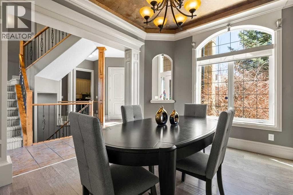 7 Royal Ridge Terrace NW — photo 3