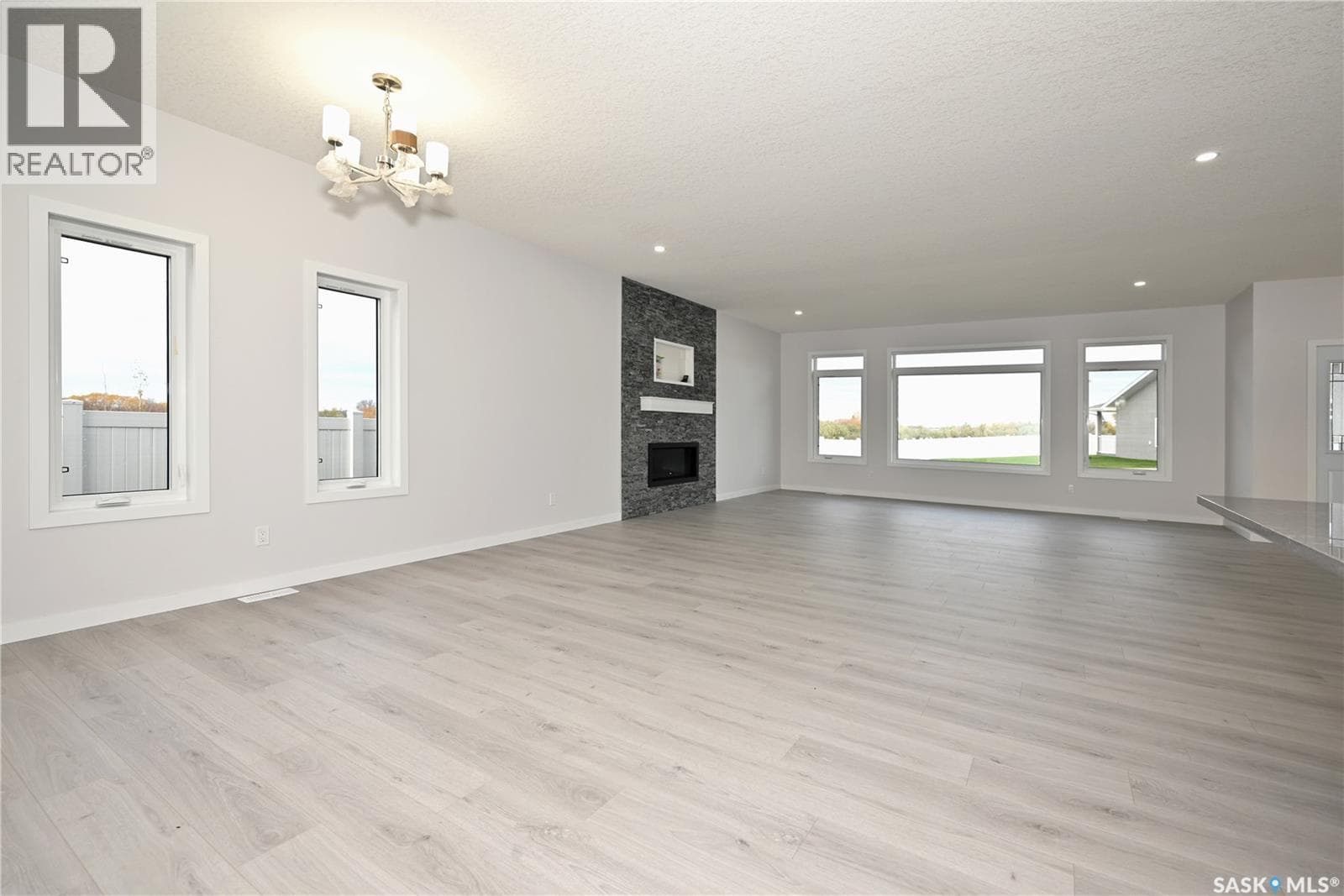9 2330 Morsky DRIVE — photo 3
