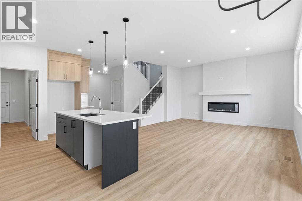 190 Annette Landing NW — photo 4